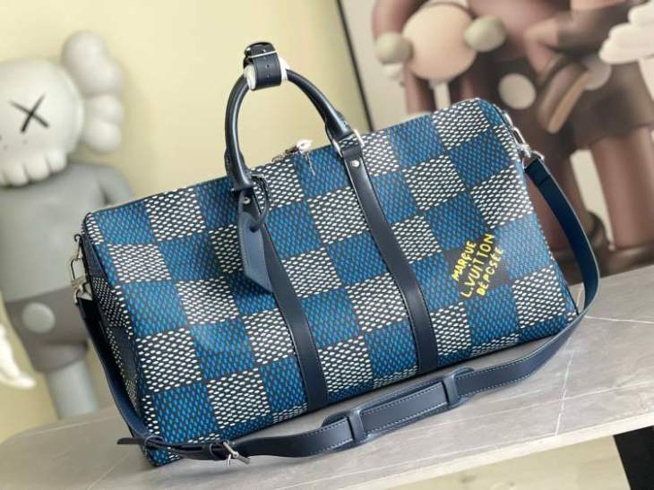 Picture of Louis Vuitton Mens Bags _SKUfw165867250fw